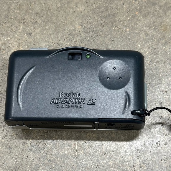 Kodak Vintage Film Camera Lot Advantix F620 T30 1600 Star 110 + Bag & Charger - Picture 11 of 15